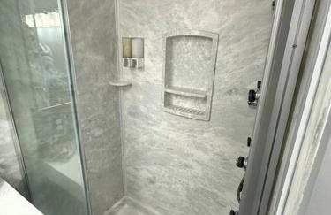 Lakefront Home w/Brilliant Views - Foto 10