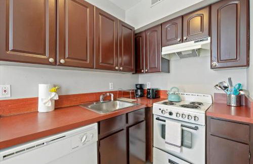 Cozy 1BR w Deck Near Rittenhouse - Foto 17