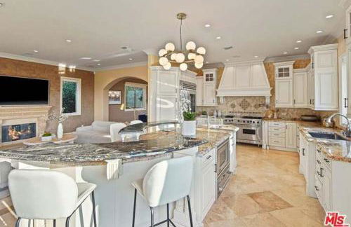 Mansion in the hills near Universal Studios! - Foto 35