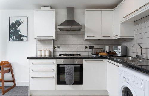 Modern Garden Apartment in a Large Victorian house - Foto 9