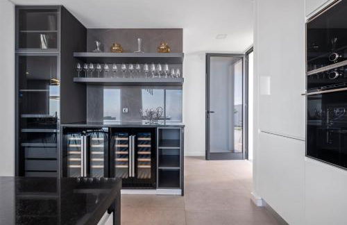 Villa Boa Nova Branca by LovelyStay - Foto 13