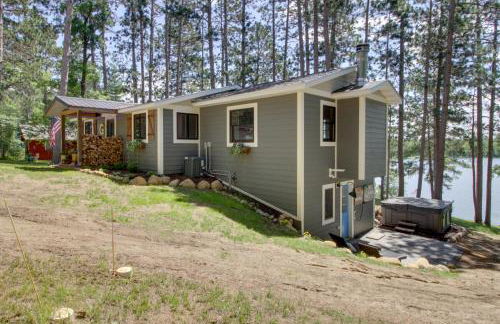 Lakefront Nevis Cabin Escape with Hot Tub! - Foto 39