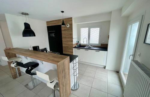 Spacieux Duplex, parking privé , proche Bordeaux - Foto 31