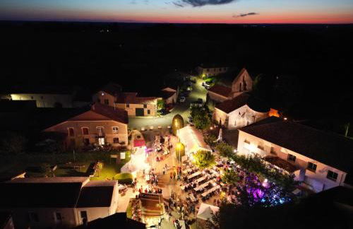 La Chapelle - Private Heated Pool, Village Centre - Foto 32