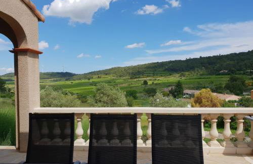 Villa With Heated Pool, Jacuzzi, Sports Field and Stunning Views - Foto 18