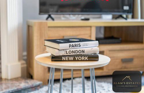 Spacious 4 Bedroom Leeds House - Ideal for Family and Contractors - Free WIFI and Free Parking - Foto 17