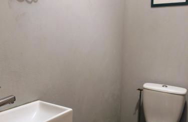 kerwatt - Grande et belle maison de ville avec jardin, proche centre et mer - Photo 39