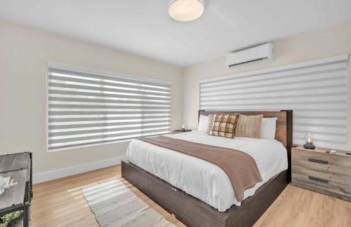 Tropical Park Oasis Peaceful Miami Family Home - Photo 5