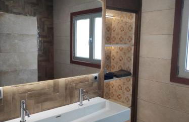 Villa Sitges El Ranch Amaizing Outdoor Areas Beaches at 5 minutes walk Sitges at 15 min drive AC Pool Jacuzzi & Garden XXL - Foto 28