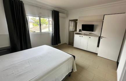 Casa com piscina, Até 8 pessoas, Garagem para 3 Carros - Photo 9