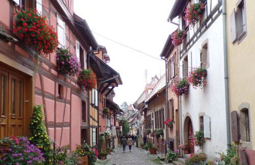 Gîte convivial avec terrasse abritée, 3 chambres, cuisine équipée, espace détente, proche autoroutes et pistes cyclables. - FR-1-744-6 - Foto 35