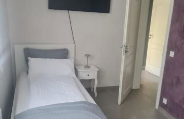 Sehr grosse 5 Zimmer Wohnung mit Garten und terasse - Foto 12