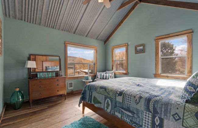 Costitch Lake Homestead Extraordinary Views! - Photo 9