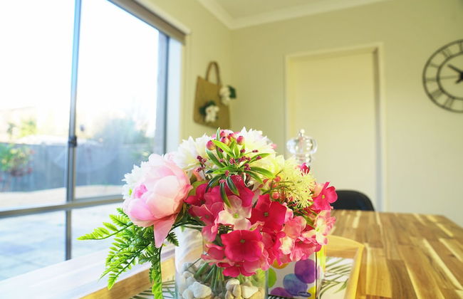 Designer Decor Home 8Bed WilliamsLanding - Photo 15