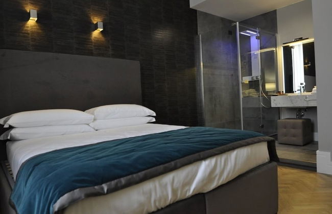 Place 24 Suites & Wellness - Photo 6