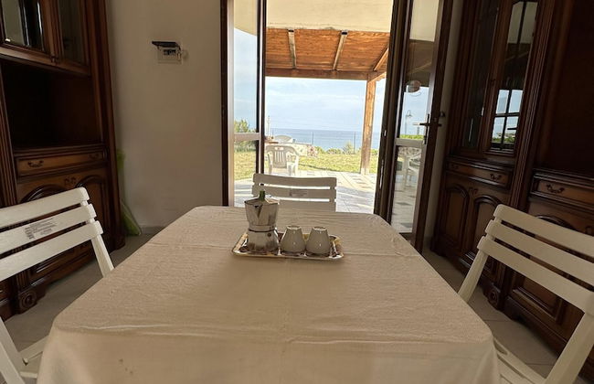 2 Bed Villa - Sleeps 4 - Pets - Garden - Parking - Foto 6