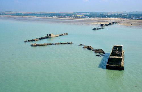 L'air marin Apt avec belle terrasse vue dégagée séjour lumineux 10 mn à pied mer et centre Port en Bessin, tous commerces et restaurants, proche Bayeux et Omaha Beach - Photo 31