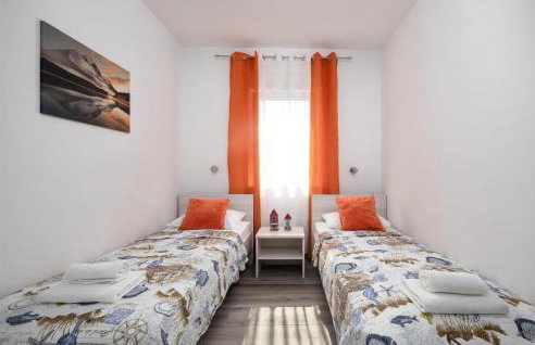 3 Bedroom Nice Home In Kapovci - Foto 29