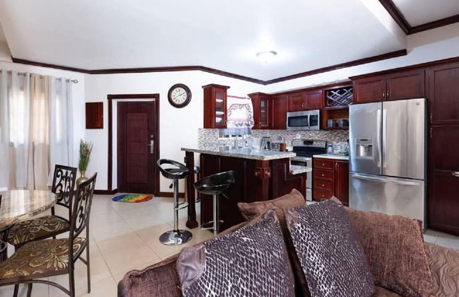 Loft - Sleeps 4 - Parking - Balcony - Photo 6