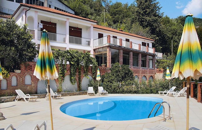 Apartment in Castellaro With Garden - Photo 15