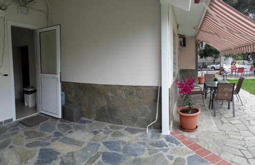 Elena Rooms-Apartments - Photo 32