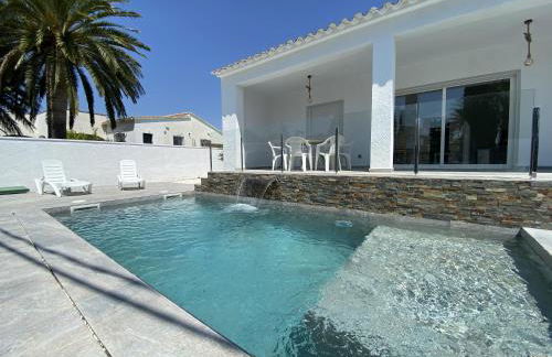 Montsia 23 - Casa con piscina privada en Roses - Foto 1