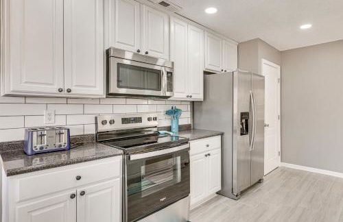 Quiet Suburban Huntsville Home 8 Mi to Madison! - Photo 8