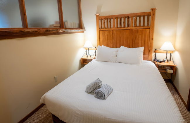 Snow Creek Lodge by Fernie Lodging Co - Photo 36