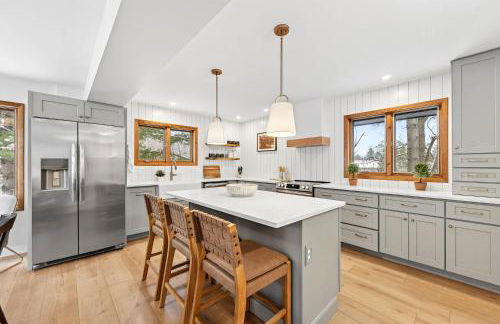 Updated 3BR Townhome Across From Holiday Valley - Foto 2