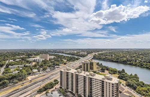 Luxury 1BR with Views, Rooftop Pool and Walk To Rainey St. - Foto 32