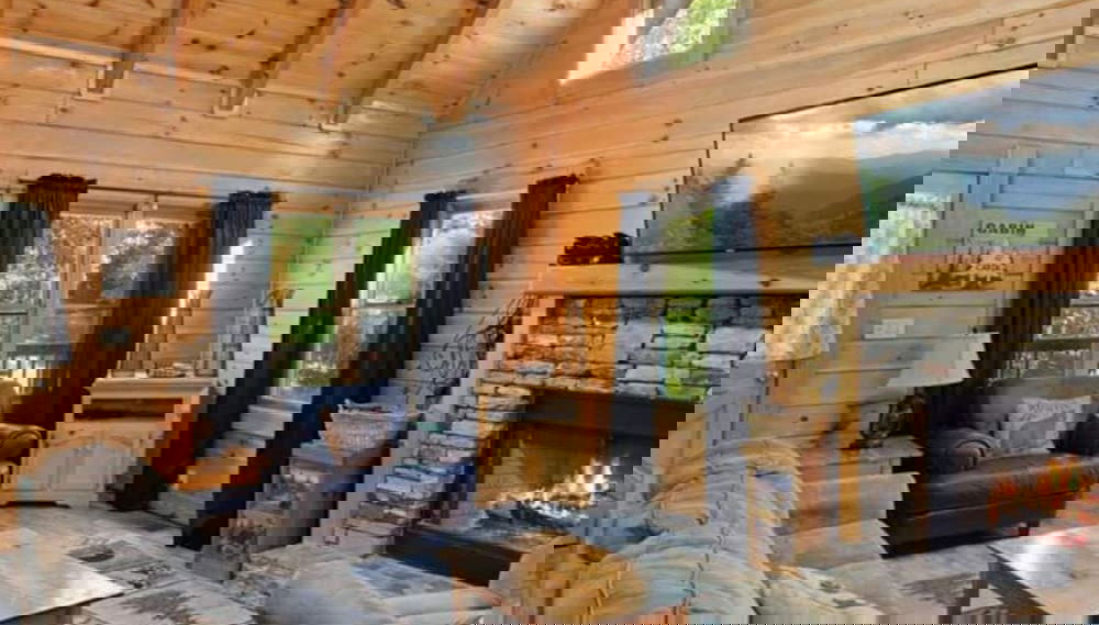 Minutes to Parkway I Pigeon Forge Sleeps 14 5BR - Foto 1, Habitación