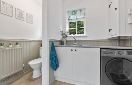 Modern 3 Bedroom Bungalow with Style & Comfort in Leicestershire - Photo 14