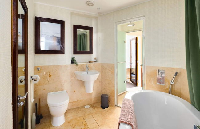 Beautiful & Vibrant 2BD Home w/ Balcony - Hackney! - Foto 7