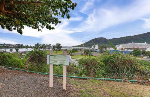 Walk to Kalapaki Beach Condo with Ocean and Mtn View! - Foto 26