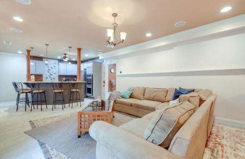 Spacious Stockbridge Manor Pool Table, 2 Kitchens - Foto 34