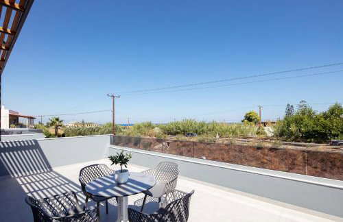 Sunnyside Villas, Just Steps to the Beach & Restaurants, By ThinkVilla - Photo 76