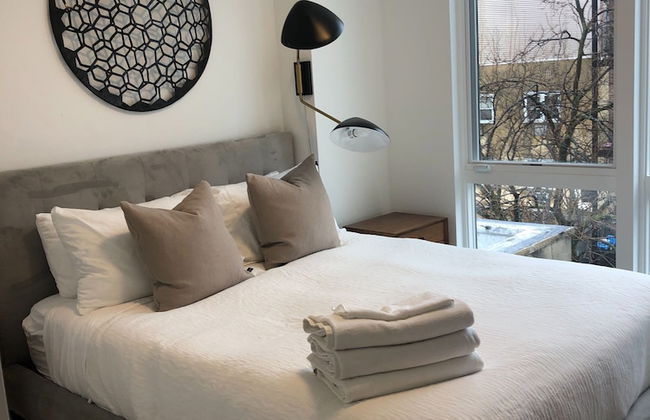 Sun-kissed 3BR Loft With Patio Minutes to NYC - Foto 15