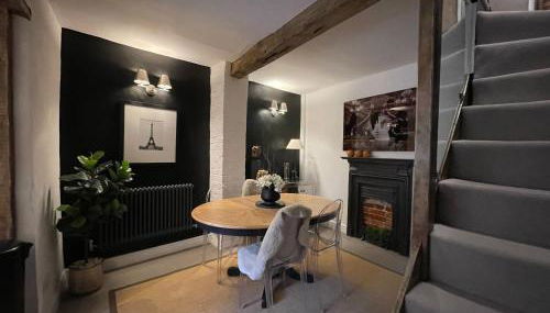 Entire Georgian luxury house - 3 Storey- High St Henley-in-Arden -Two bedrooms-Sleeps 4 people Close to Stratford upon Avon - Warwick - Solihull - NEC - Foto 3