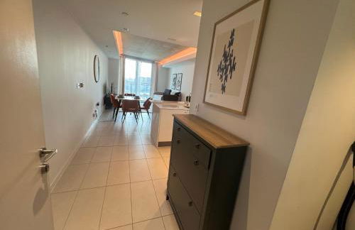 High Floor Modern 1BR Stunning Views Balcony AC Free Parking - Foto 6
