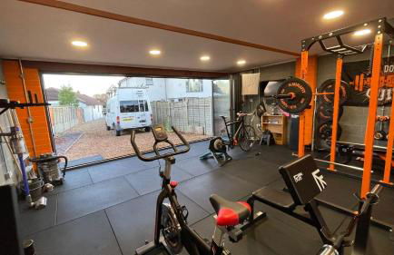 Private Luxury By The Sea, With A Personal Gym, Hot Tub, And Free Parking! - Photo 16