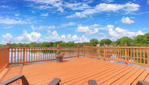 Serene Lakefront Room with Private Bath & Scenic Views in Lake Helen, Florida - Foto 5