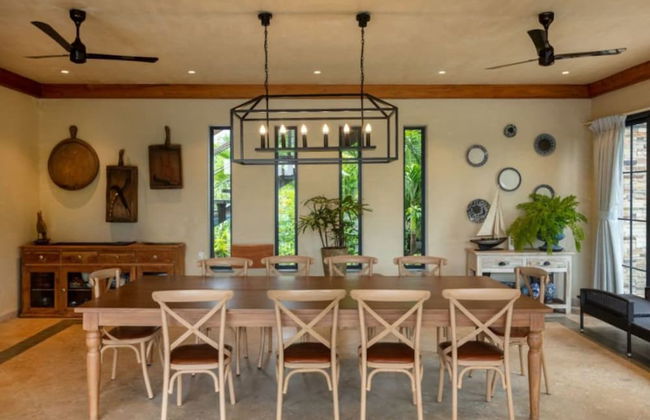 Quarterdeck by Hireavilla - Luxury Estate in Awas - Photo 5