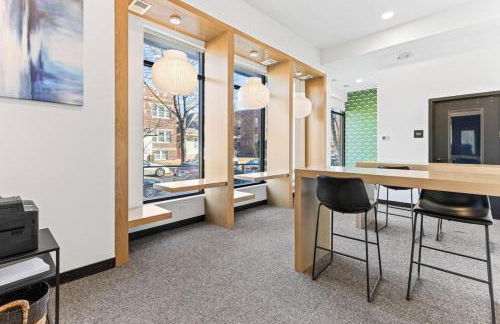 Cozy 2BR Retreat near Downtown - Foto 22