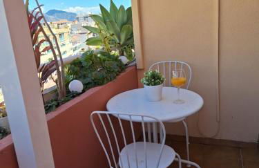 Ático fresco y luminoso con aparcamiento privado - Foto 19