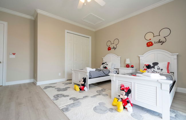 7516 Luxury Home 5BD Perfect for Your Family - Foto 44