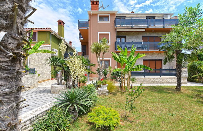 Apartment 1376 - Photo 57