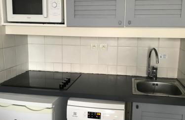 T2 front de mer piscine parking terrasse du samedi au samedi juillet août 2026 - Foto 6