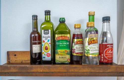 Modern 3-BR Townhome w Private Backyard Near RTP - Foto 42