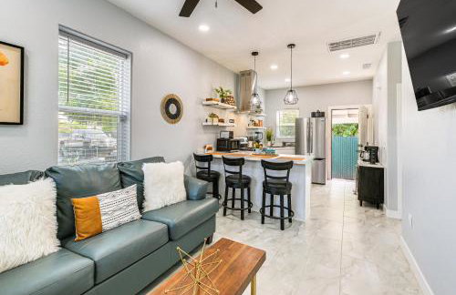 Small-Town Charm & Patio Dining: Home in Madera! - Foto 5