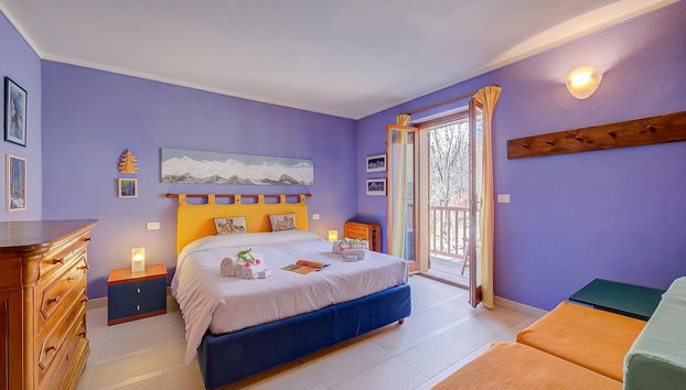 Rebecca's House (few steps from skiing) - Photo 2, Room